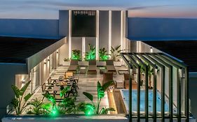 Maison Aqua Suite With Private Mini Pool Jacuzzi